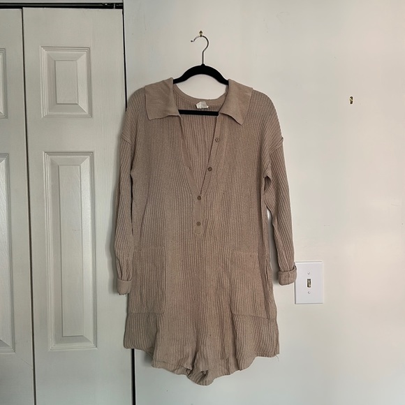 Knit romper - Picture 1 of 3